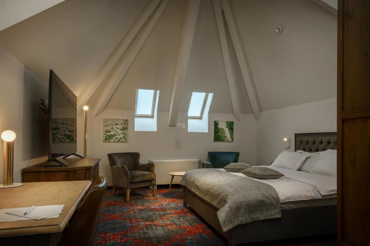 La Boheme Boutique Casa Soare Hotel Boekarest Buitenkant foto
