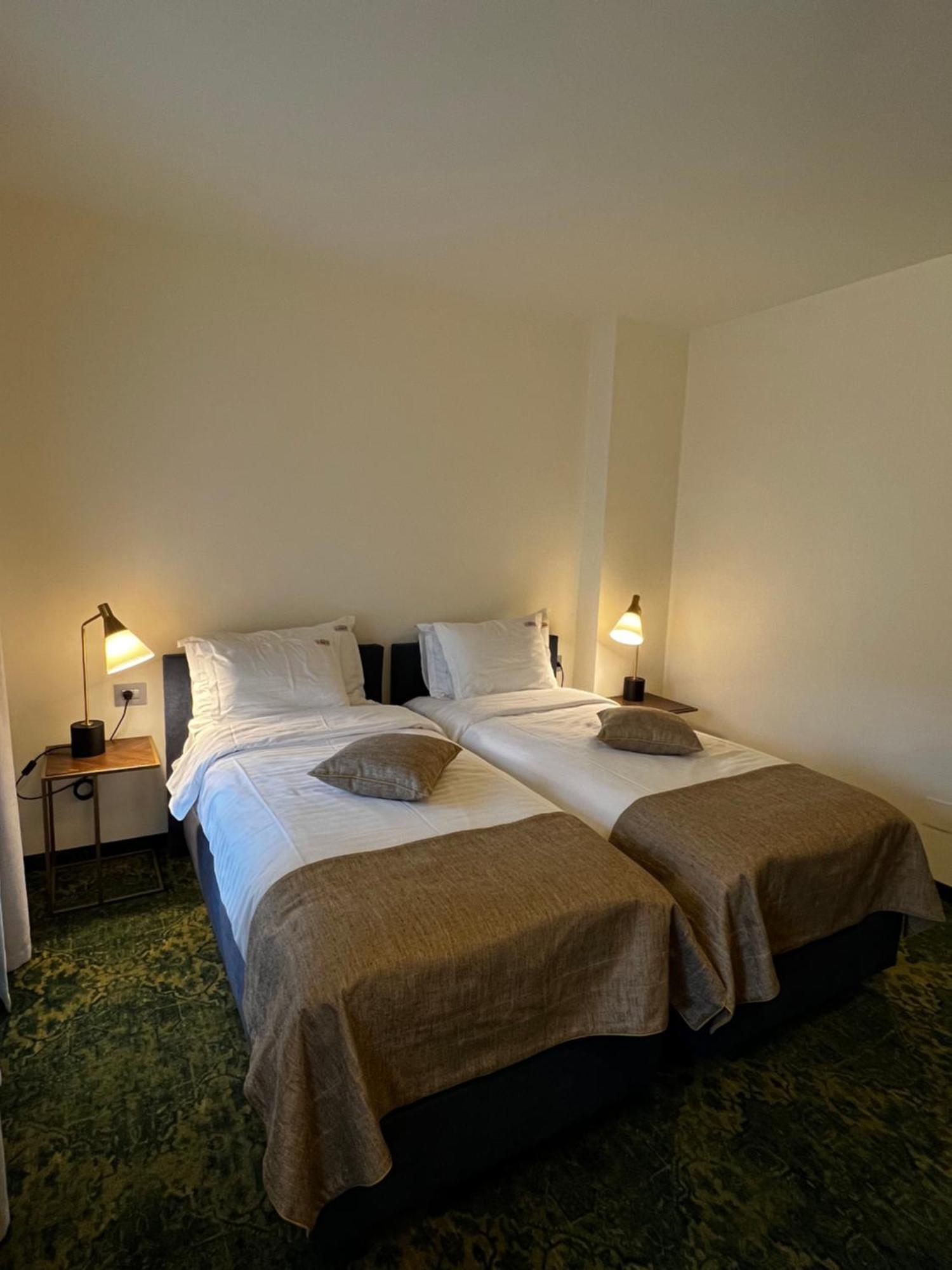 La Boheme Boutique Casa Soare Hotel Boekarest Buitenkant foto